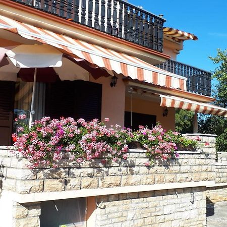 Apartments Santa Barbara Biograd Na Moru Exterior photo