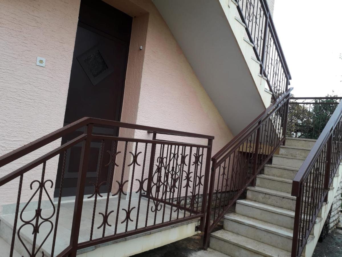 Apartments Santa Barbara Biograd Na Moru Exterior photo