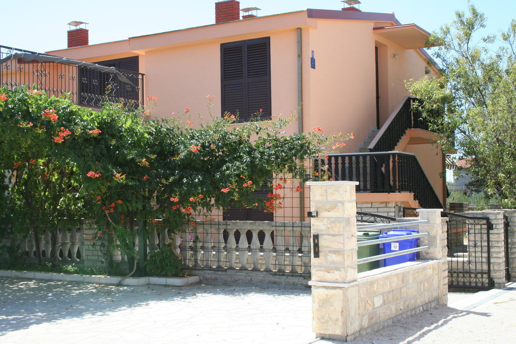 Apartments Santa Barbara Biograd Na Moru Exterior photo