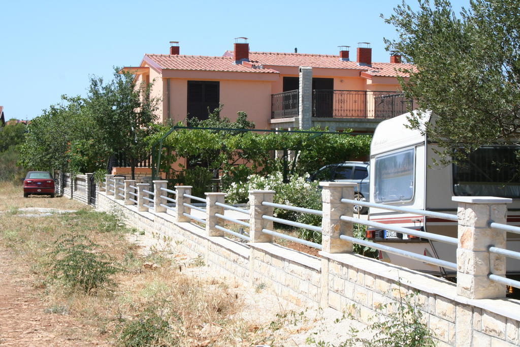 Apartments Santa Barbara Biograd Na Moru Exterior photo