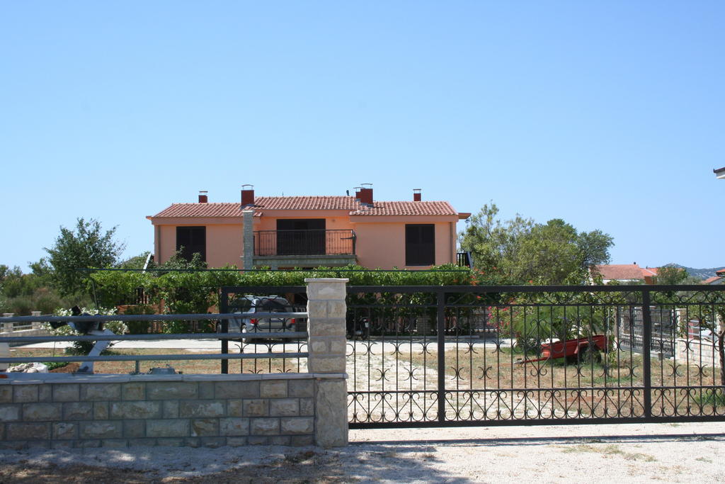 Apartments Santa Barbara Biograd Na Moru Exterior photo