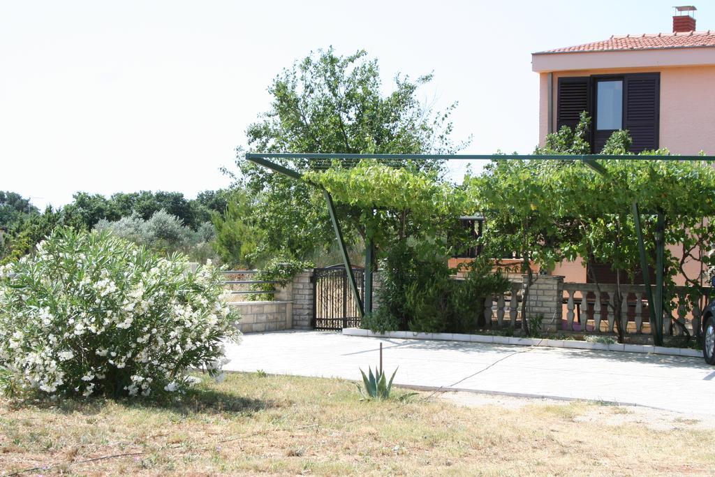 Apartments Santa Barbara Biograd Na Moru Exterior photo