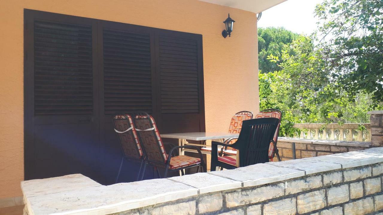 Apartments Santa Barbara Biograd Na Moru Exterior photo